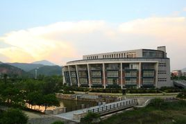 广东南华工商职业学院