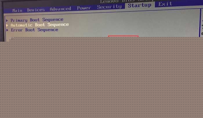 把Boot Mode从UEFI改成Legacy 。再开启csm兼容模式