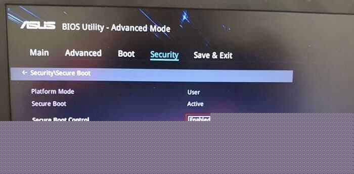 把Secure Boot control选enabled改为disabled关闭安全启动